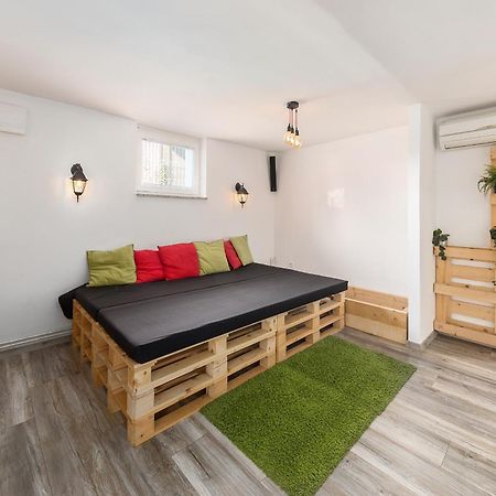 Apartments Rok Любляна Екстериор снимка