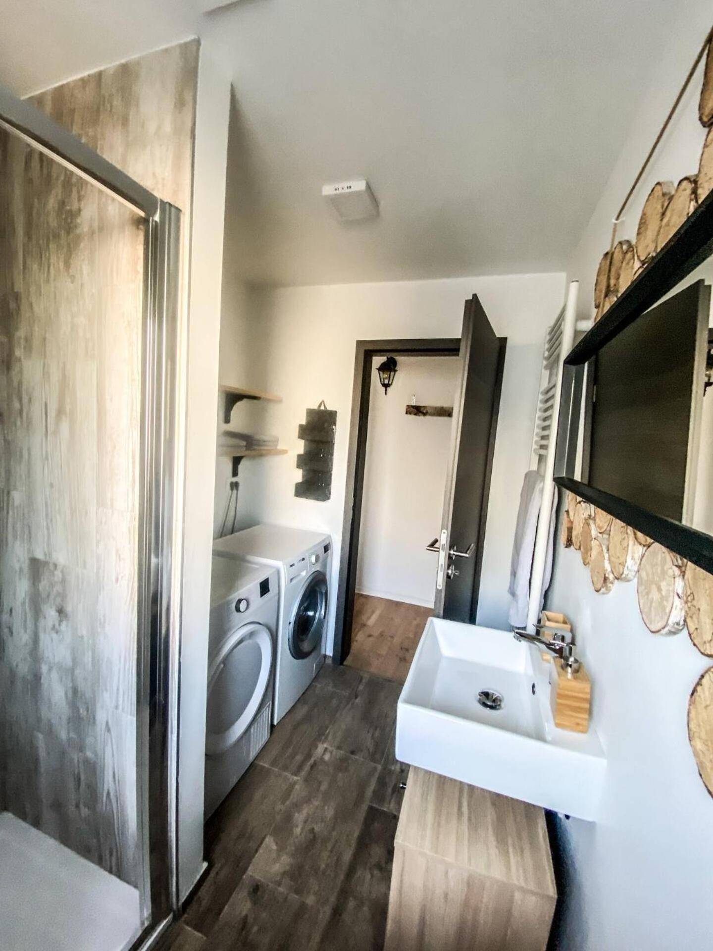 Apartments Rok Любляна Екстериор снимка