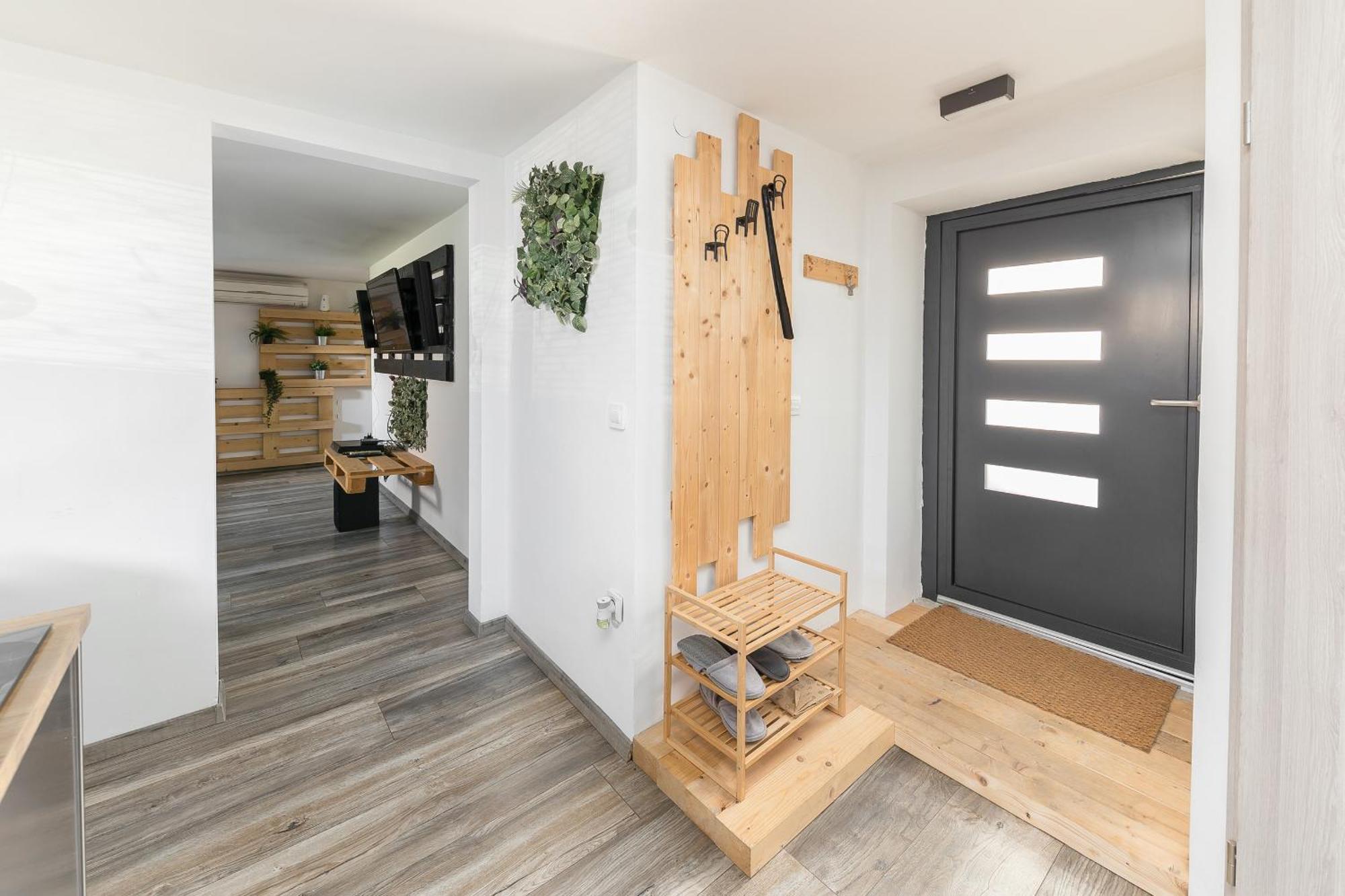 Apartments Rok Любляна Екстериор снимка
