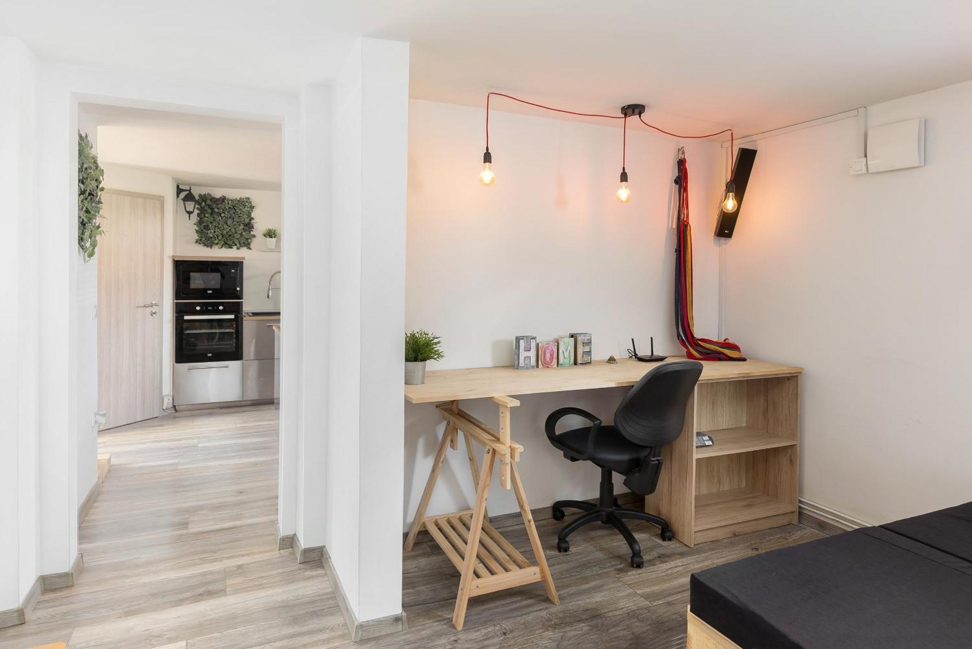 Apartments Rok Любляна Екстериор снимка