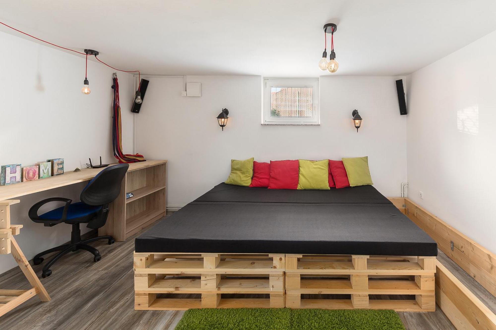 Apartments Rok Любляна Екстериор снимка